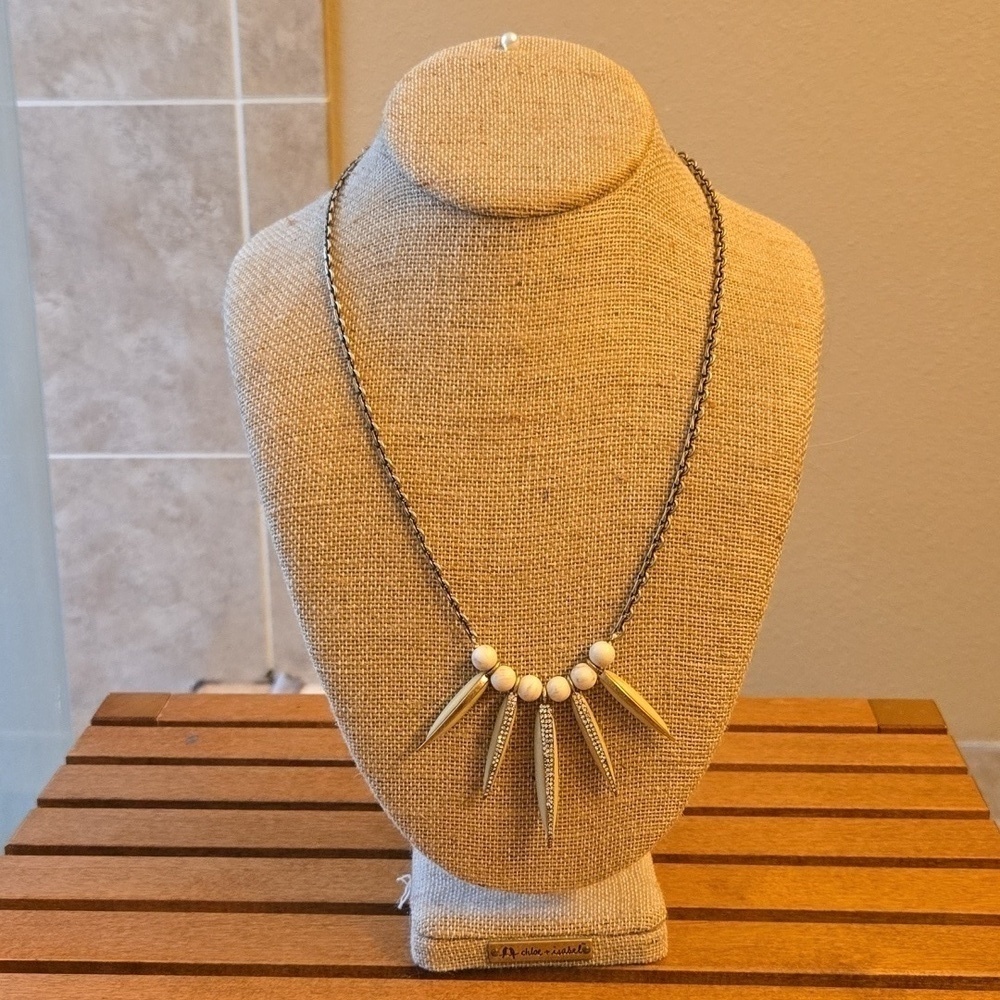 Chloe Isabel Pendant Necklace Antique Gold Cream